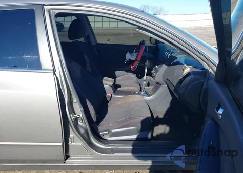 2011 Nissan Altima 2.5 S from USA, damaged, VIN 1N4AL2AP5BN447602